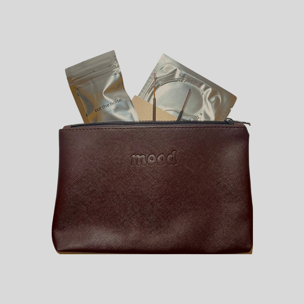 ESSENTIALS KIT