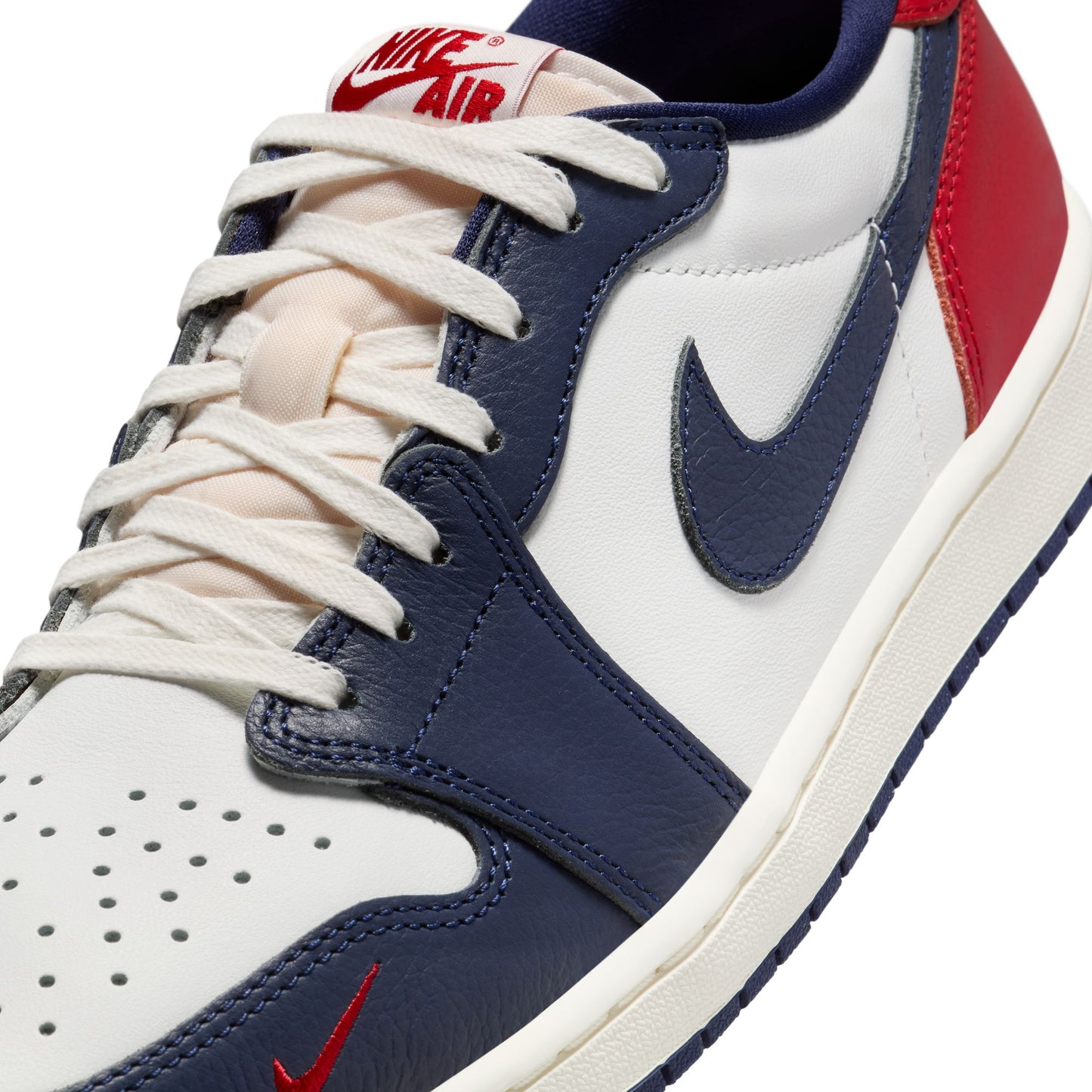 JORDAN 1 RETRO LOW OG 'HOWARD UNIVERSITY' - SUMMIT WHITE/GYM RED/MIDNIGHT NAVY