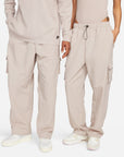 NSW Essential High-Rise Woven Cargo Pants - Diffused Taupe/White