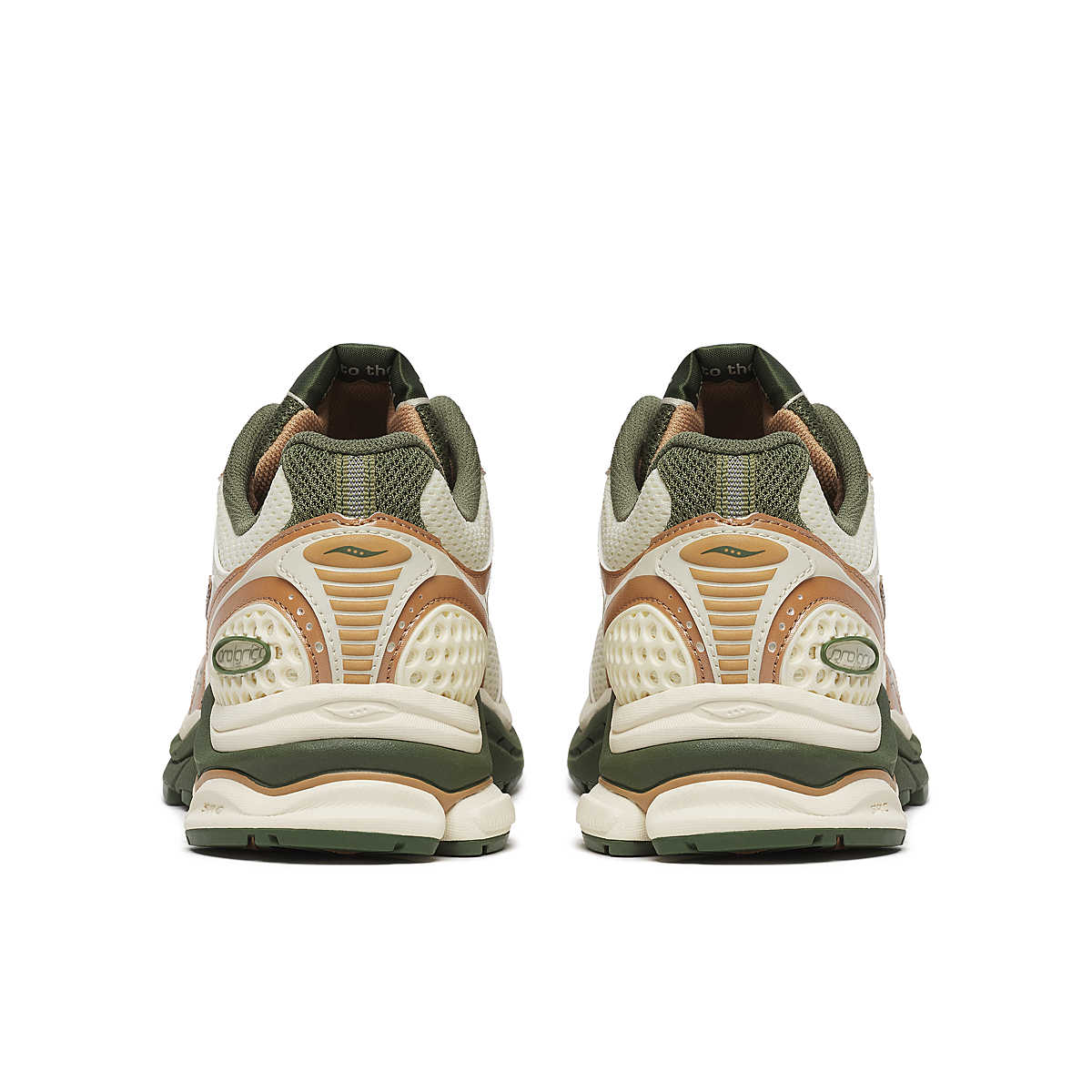 SAUCONY & FRIENDS PROGRID TRIUMPH 4 - CREAM/DOE