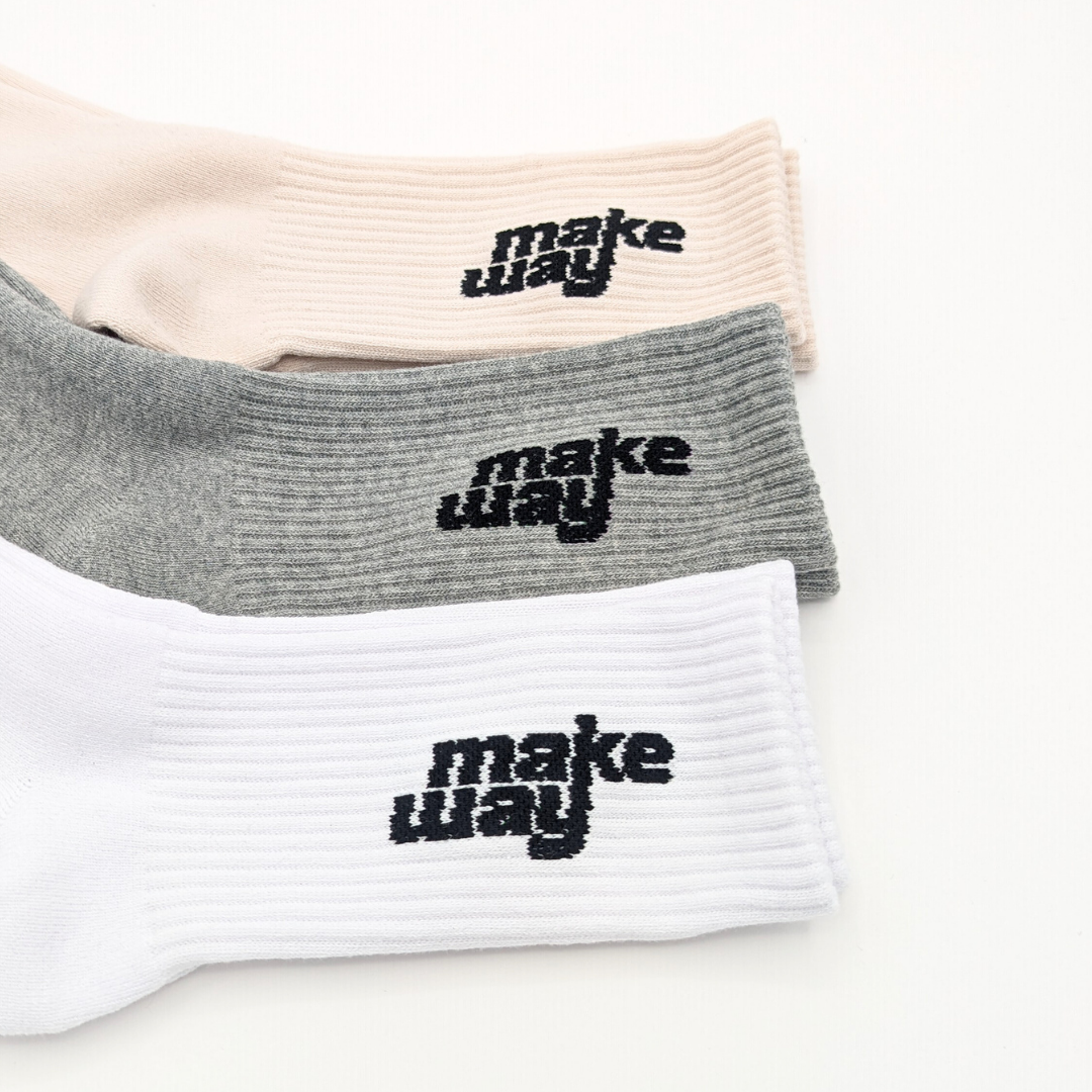 Makeway Crew Socks - White