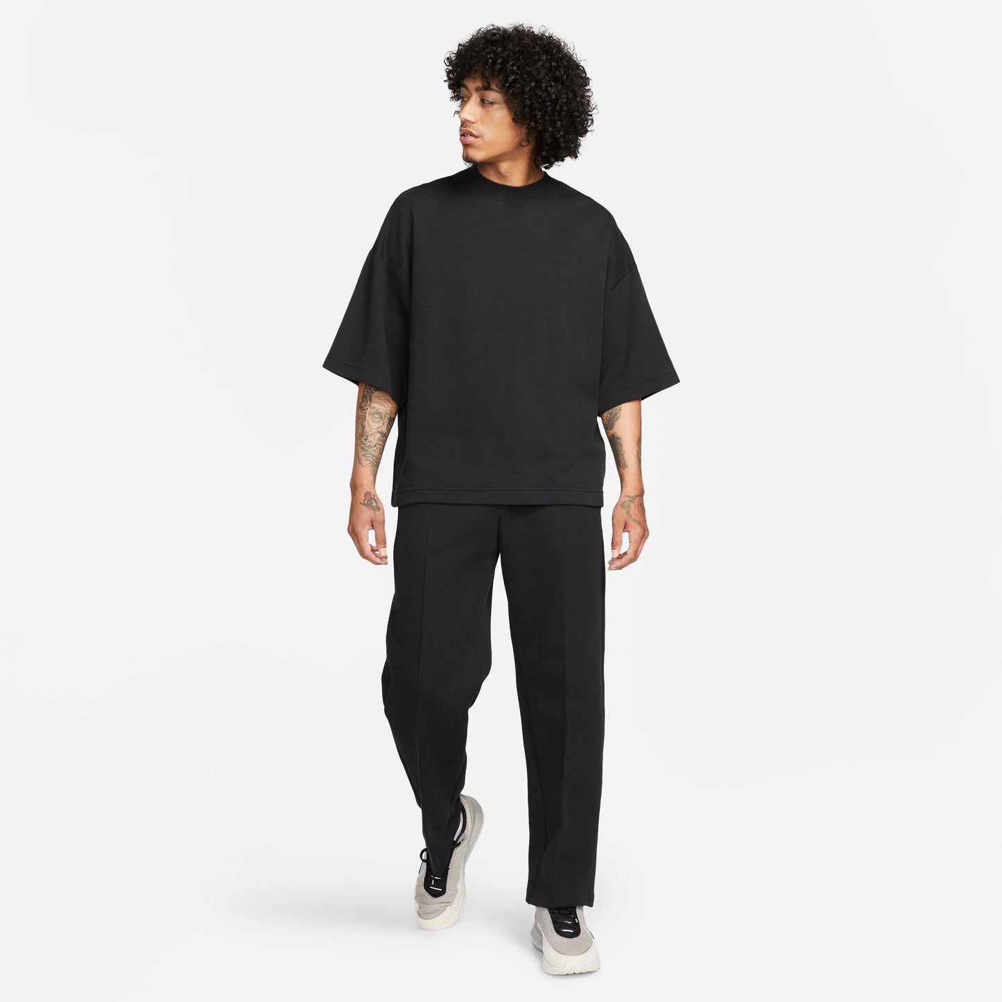 NSW TECH FLEECE OVER-OVERSIZED SHORT-SLEEVE SHIRT - BLACK/BLACK