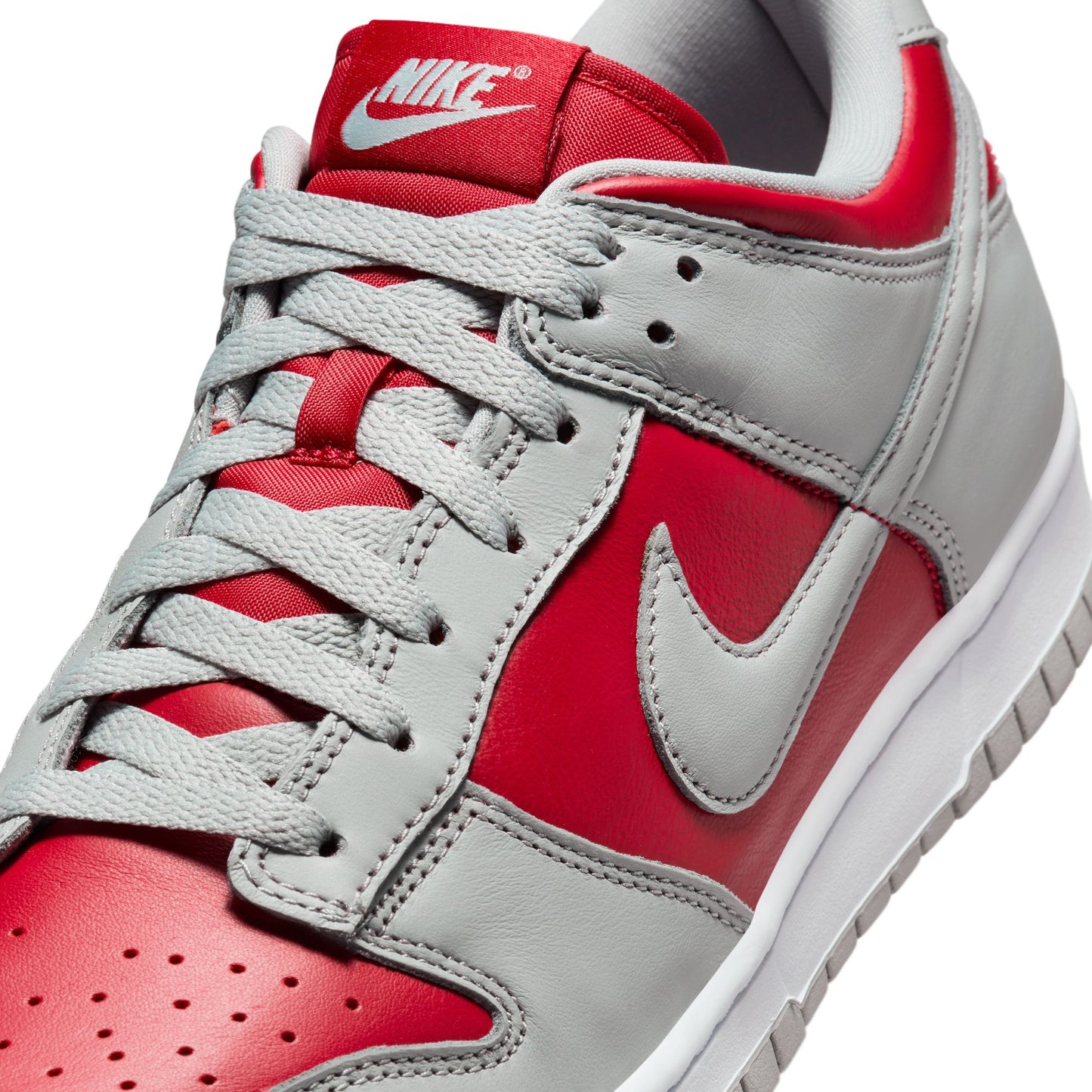 DUNK LOW 'ULTRAMAN' - VARSITY RED/SILVER/WHITE