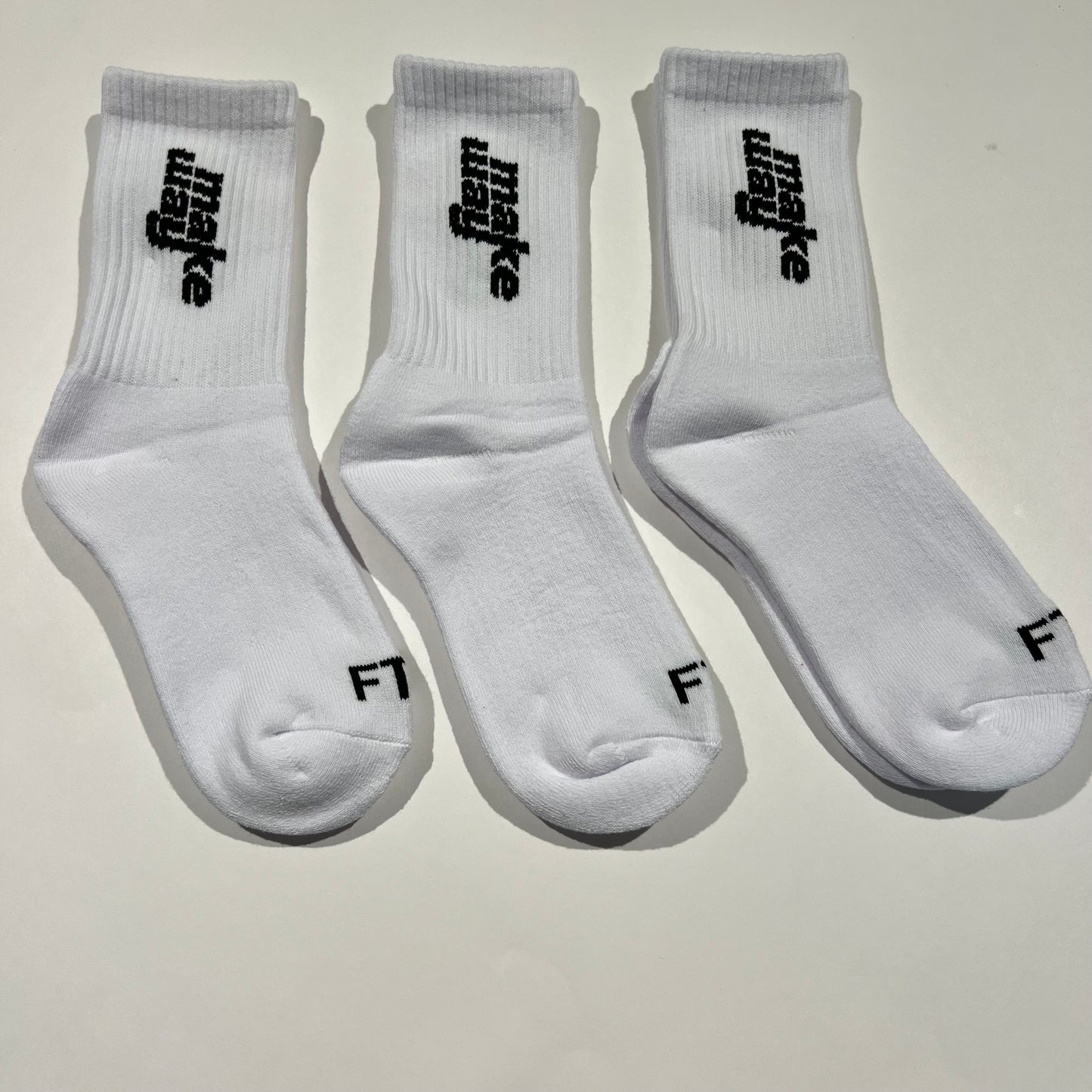 Makeway Crew Socks 3-Pack - White