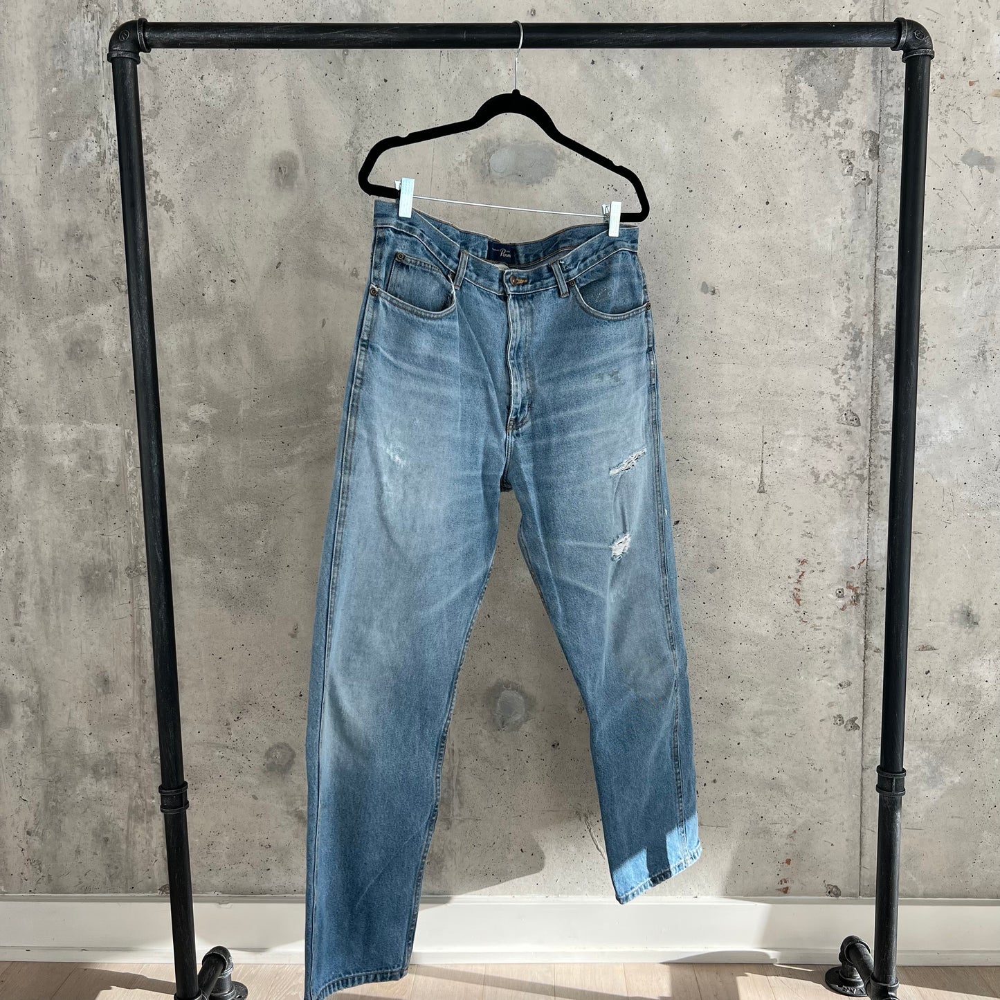 vintage distressed boyfriend jeans