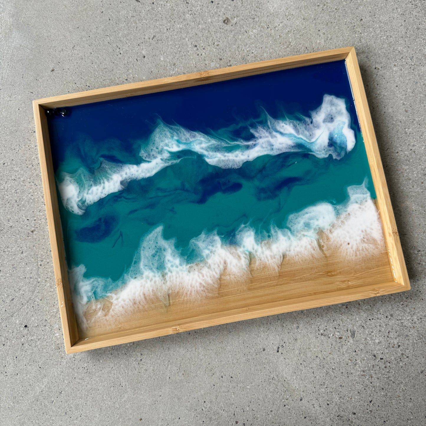 OCEAN WAVE TRAY