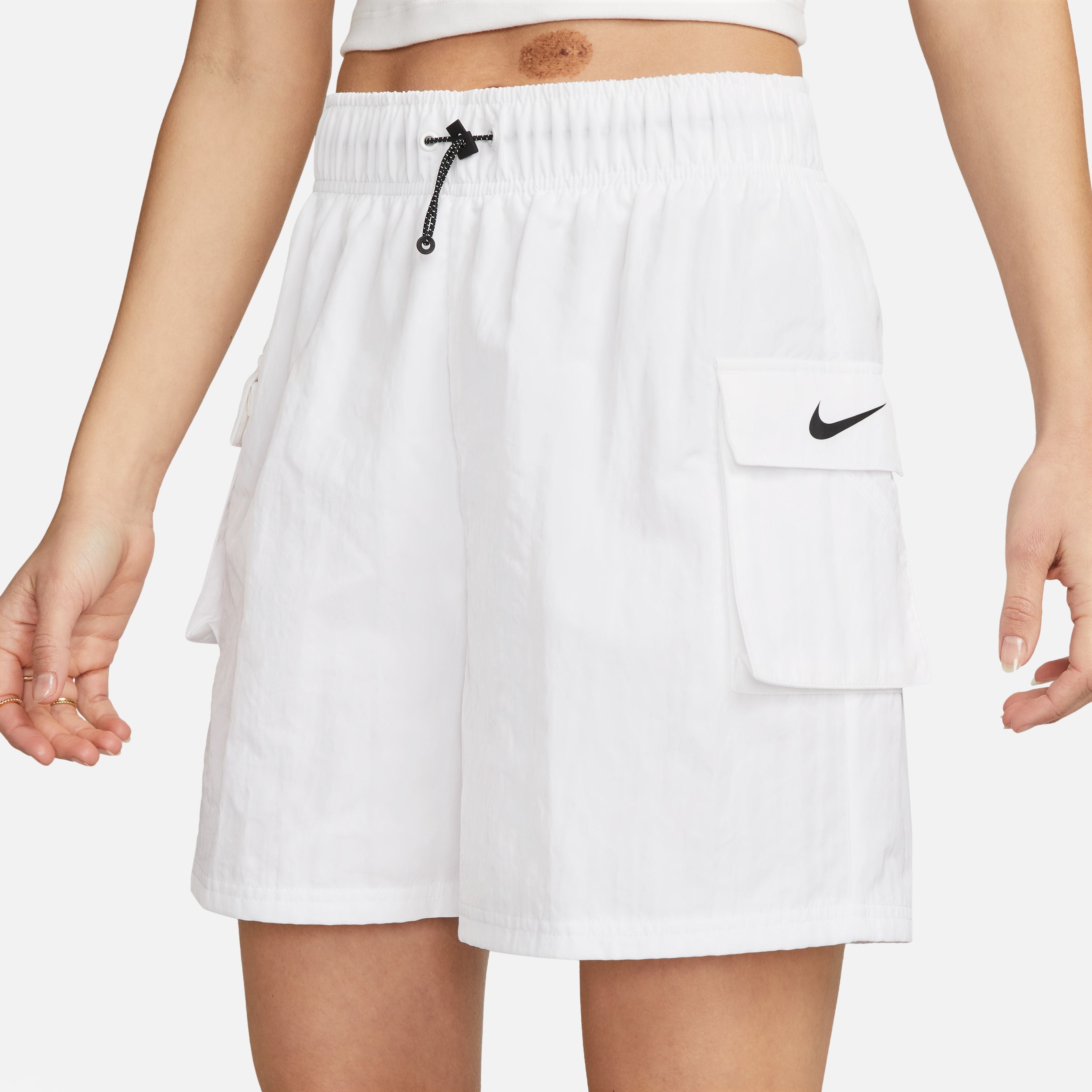 NSW Essential High-Rise Woven Shorts - White/Black